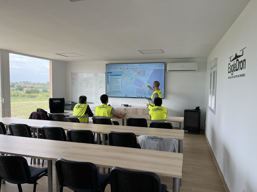 CURSO DE INSTRUCTOR EXAMINADOR Y EVALUADOR DE PILOTOS A DISTANCIA